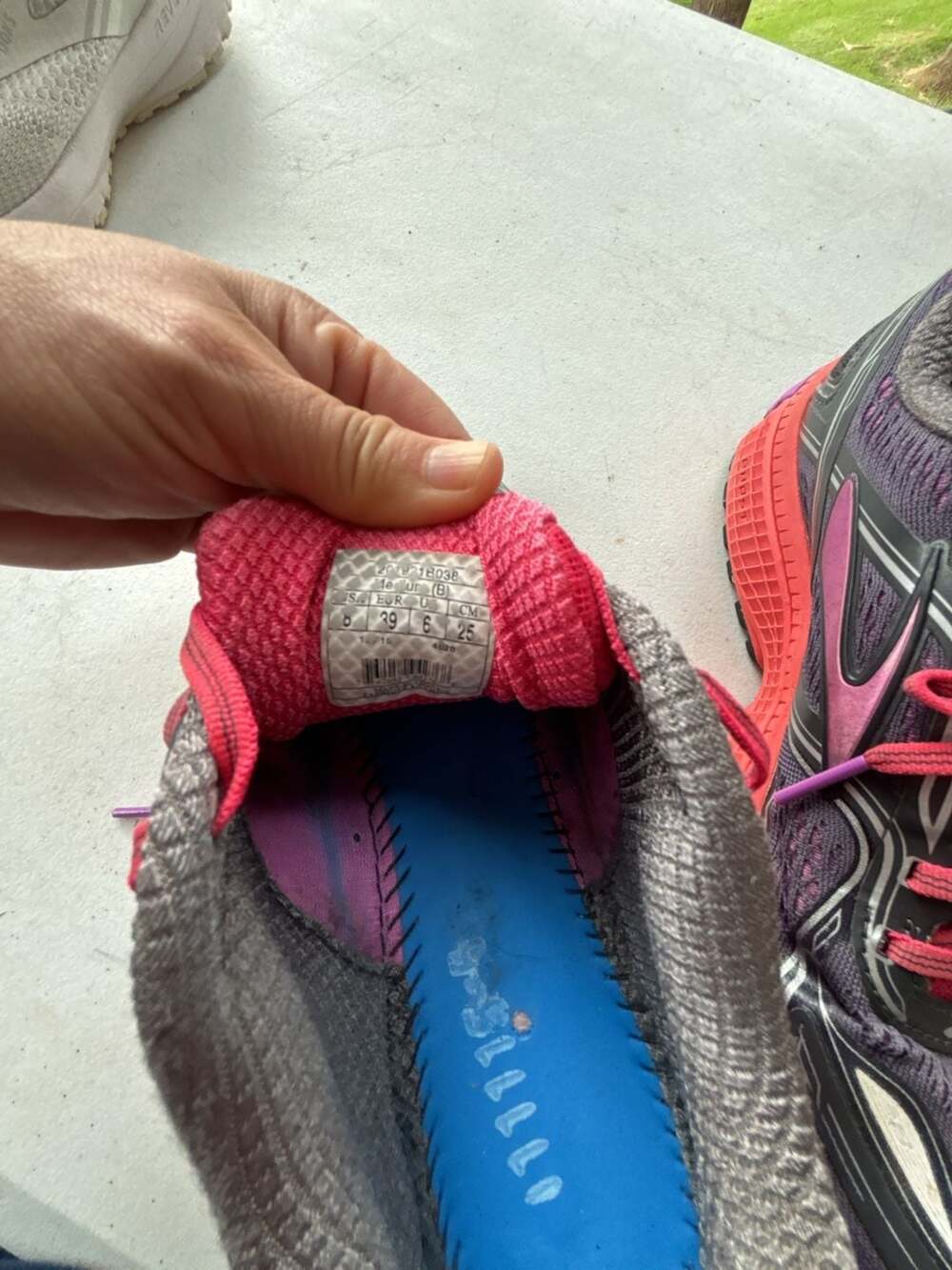 Bundle of 3 Pairs of Brooks Women's Running Shoes - Picture 3 of 15